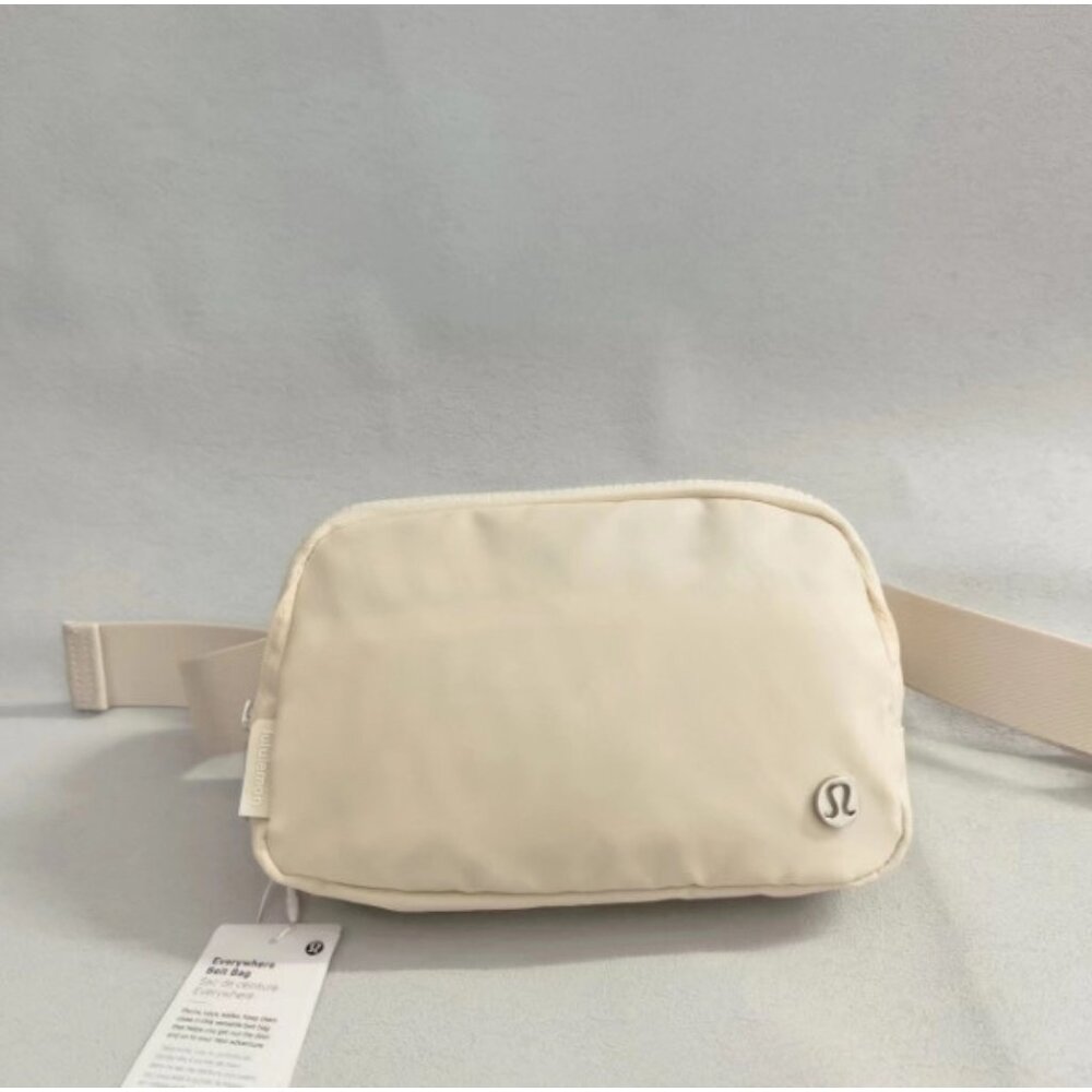 Lululemon Athletica Cream Beige Crossbody Belt Bag NWT